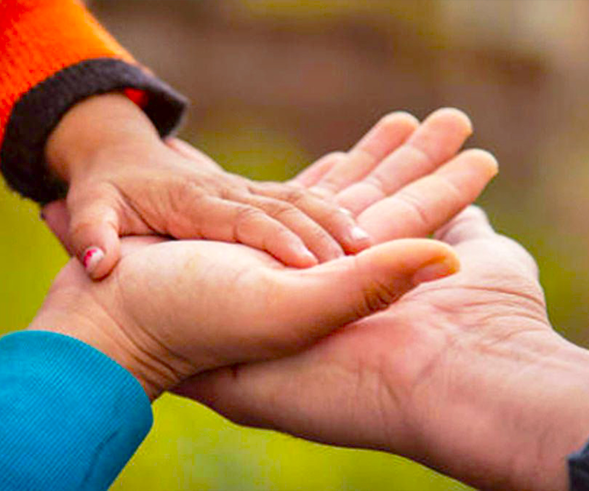 RÍO NEGRO FORTALECE EL TRABAJO CON FAMILIAS SOLIDARIAS - La Carretera