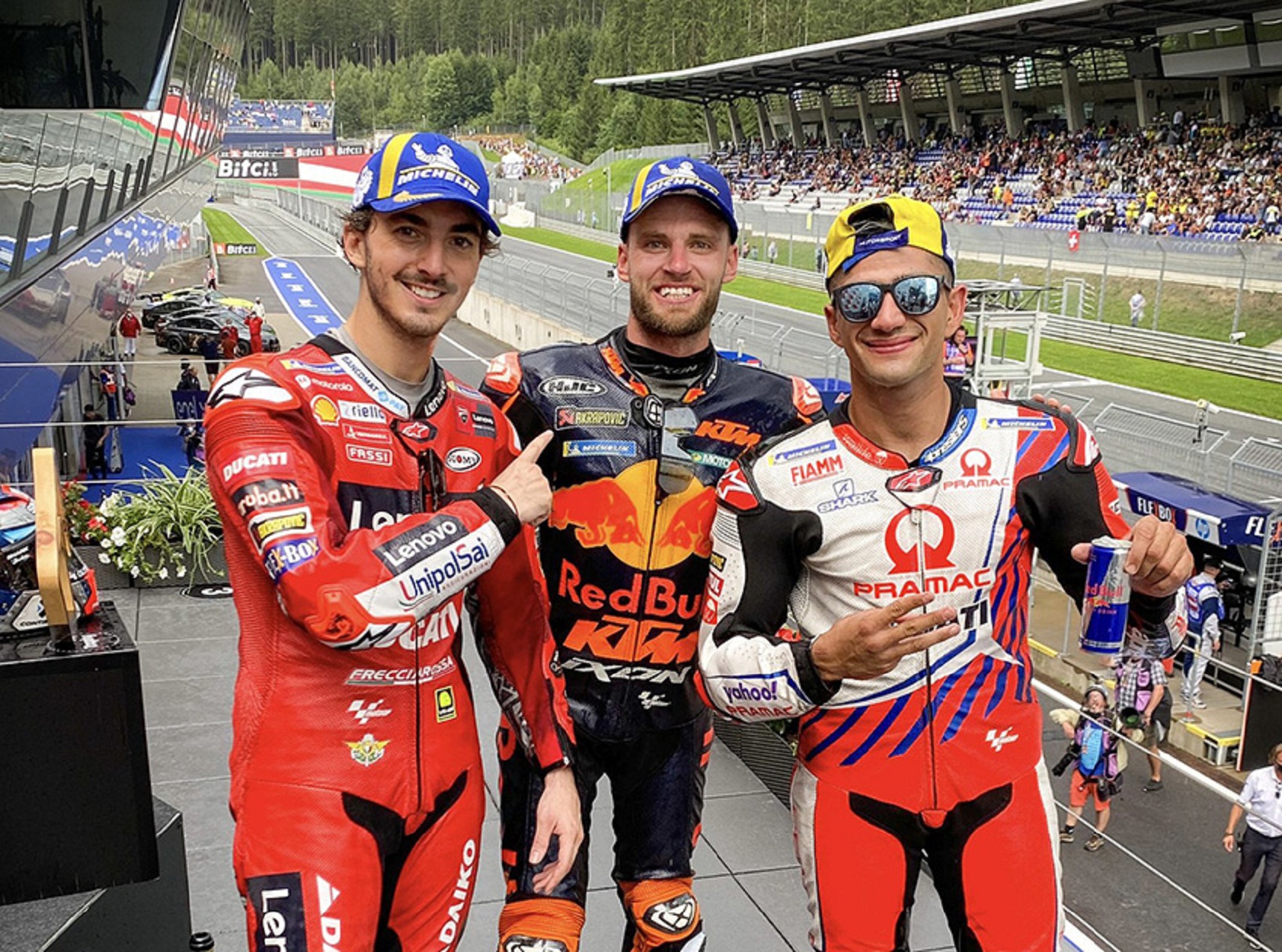 BRINDER, EN UNA PRUEBA MEMORABLE DEL MOTOGP - La Carretera
