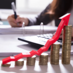 INFLACIÓN EN ALZA Y SEÑALES MIXTAS PARA LA ECONOMÍA: QUÉ SE ESPERA PARA LOS PRÓXIMOS MESES