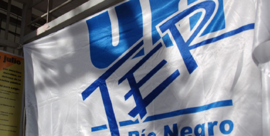 DOCENTES DE RÍO NEGRO MANTIENEN EL CONFLICTO Y ADVIERTEN POR NUEVAS MEDIDAS DE FUERZA