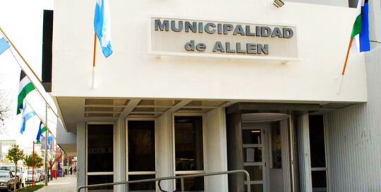 MARCHA EN ALLEN: “BASTA DE IMPUNIDAD”, VECINOS EXIGEN RESPUESTAS AL MUNICIPIO
