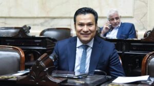 AUMENTO DEL 7,2% A JUBILADOS: LLANCAFILO VOTÓ A FAVOR Y CRITICÓ EL USO POLÍTICO DEL CASO LIBRA