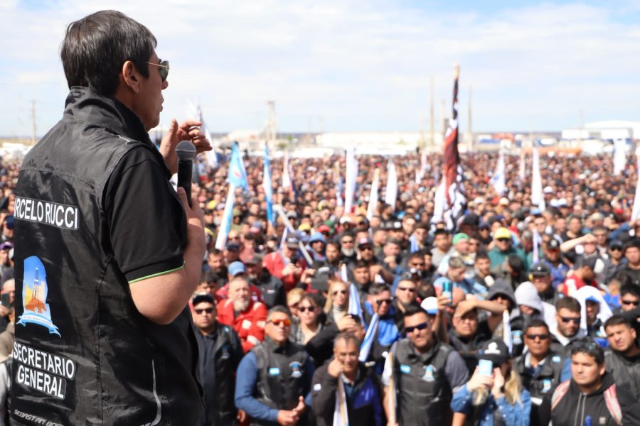 PETROLEROS SE MANIFESTÓ EN CONTRA DEL TOPE EN LAS PARITARIAS