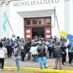 PARO TOTAL DE ACTIVIDADES EN EL MUNICIPIO DE ALLEN POR RECLAMO SALARIAL