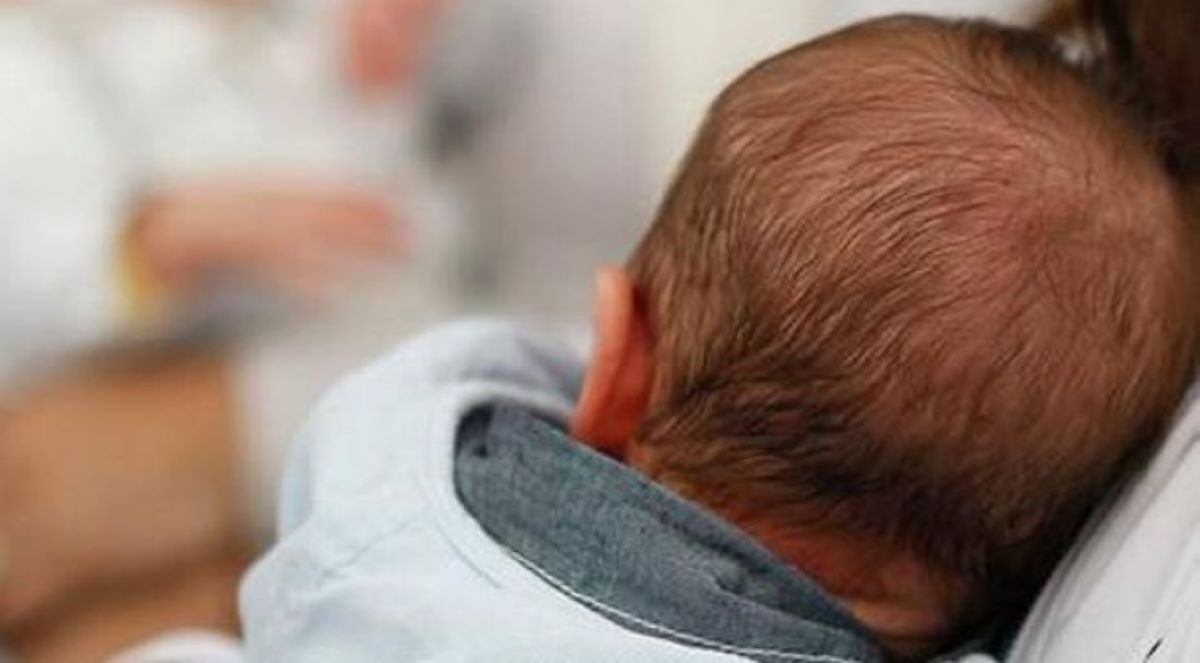 IMPUTAN A LA MADRE DEL BEBÉ QUE SE AHOGÓ EN UN BALDE