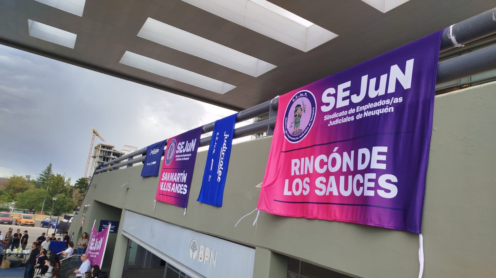 JUDICIALES NEUQUINOS INTENSIFICAN EL PLAN DE LUCHA