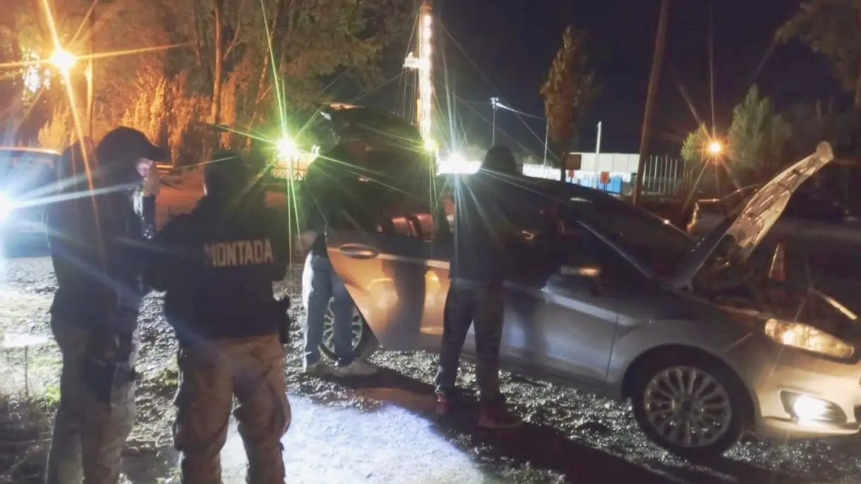 FUERTE DESPLIEGUE POLICIAL EN ALLEN CON OPERATIVOS NOCTURNOS Y RESULTADOS POSITIVOS