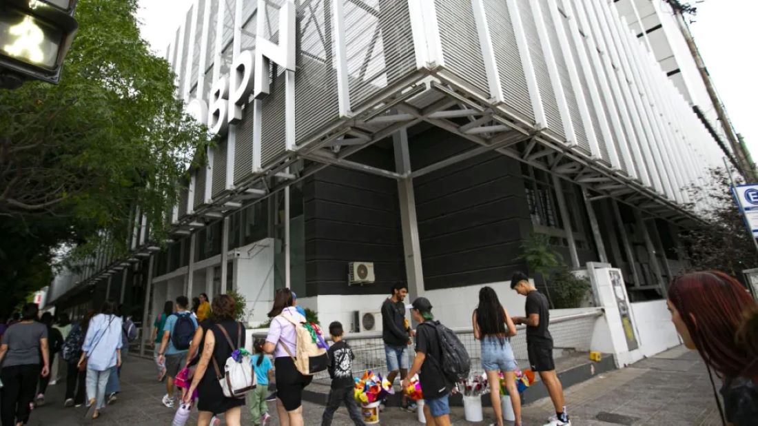 SUELDOS CON AUMENTO: LOS ESTATALES NEUQUINOS COBRAN EL JUEVES CON UN AUMENTO DE 9,13%