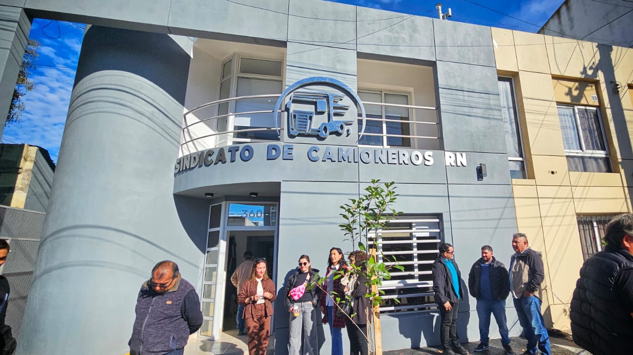 INAUGURAN NUEVA DELEGACIÓN DE CAMIONEROS EN VIEDMA