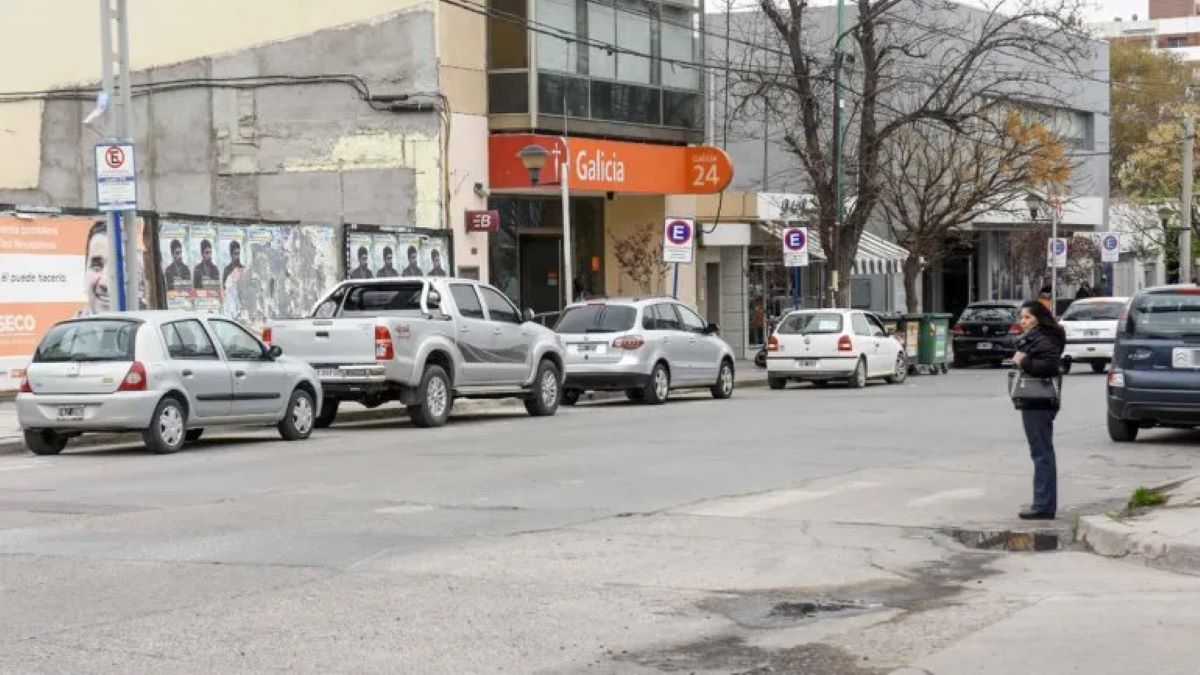 MÁS ESTACIONAMIENTO, MÁS RECAUDACIÓN: SE HABILITA LA ZONA BANCARIA EN NEUQUÉN CAPITAL