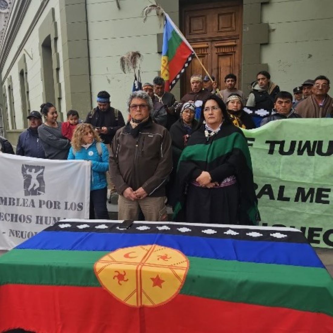 COMUNIDADES MAPUCHES DE VACA MUERTA EXIGEN PERSONERÍA JURÍDICA Y APUNTAN CONTRA ROLANDO FIGUEROA