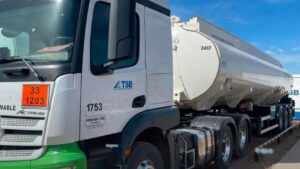 TRAGEDIA EN PATA MORA: EXPLOTÓ UN CAMIÓN CISTERNA Y MURIERON TRES TRABAJADORES PETROLEROS