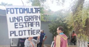 EL CONCEJO DE PLOTTIER VOTA LA SUSPENSIÓN DEFINITIVA DE LAS FOTOMULTAS