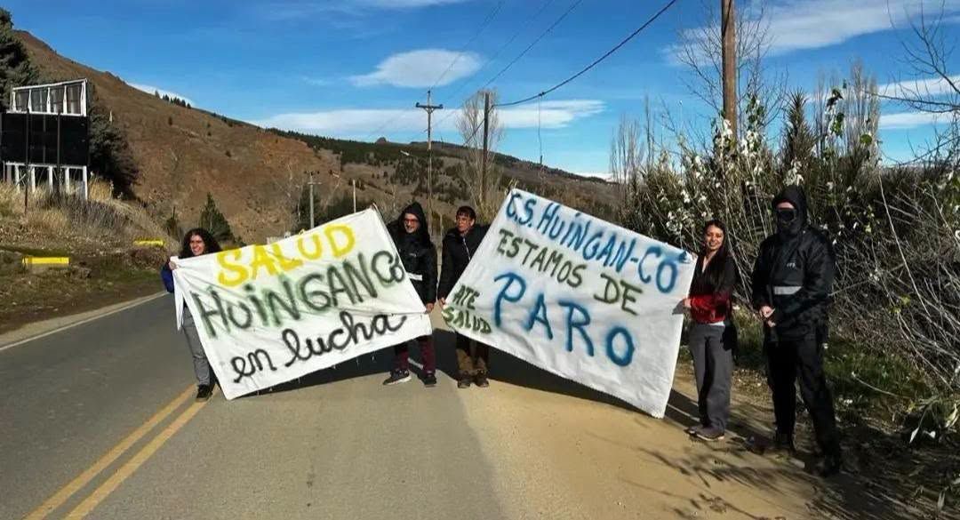 CRISIS EN EL CENTRO DE SALUD DE HUINGANCO: SOLO ATIENDEN GUARDIAS Y URGENCIAS