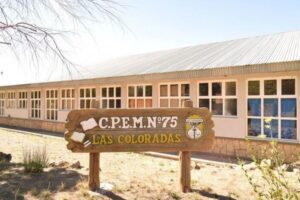 ALERTA EN LAS COLORADAS: SUSPENDEN POR 30 DÍAS LAS CLASES EN EL CPEM 75