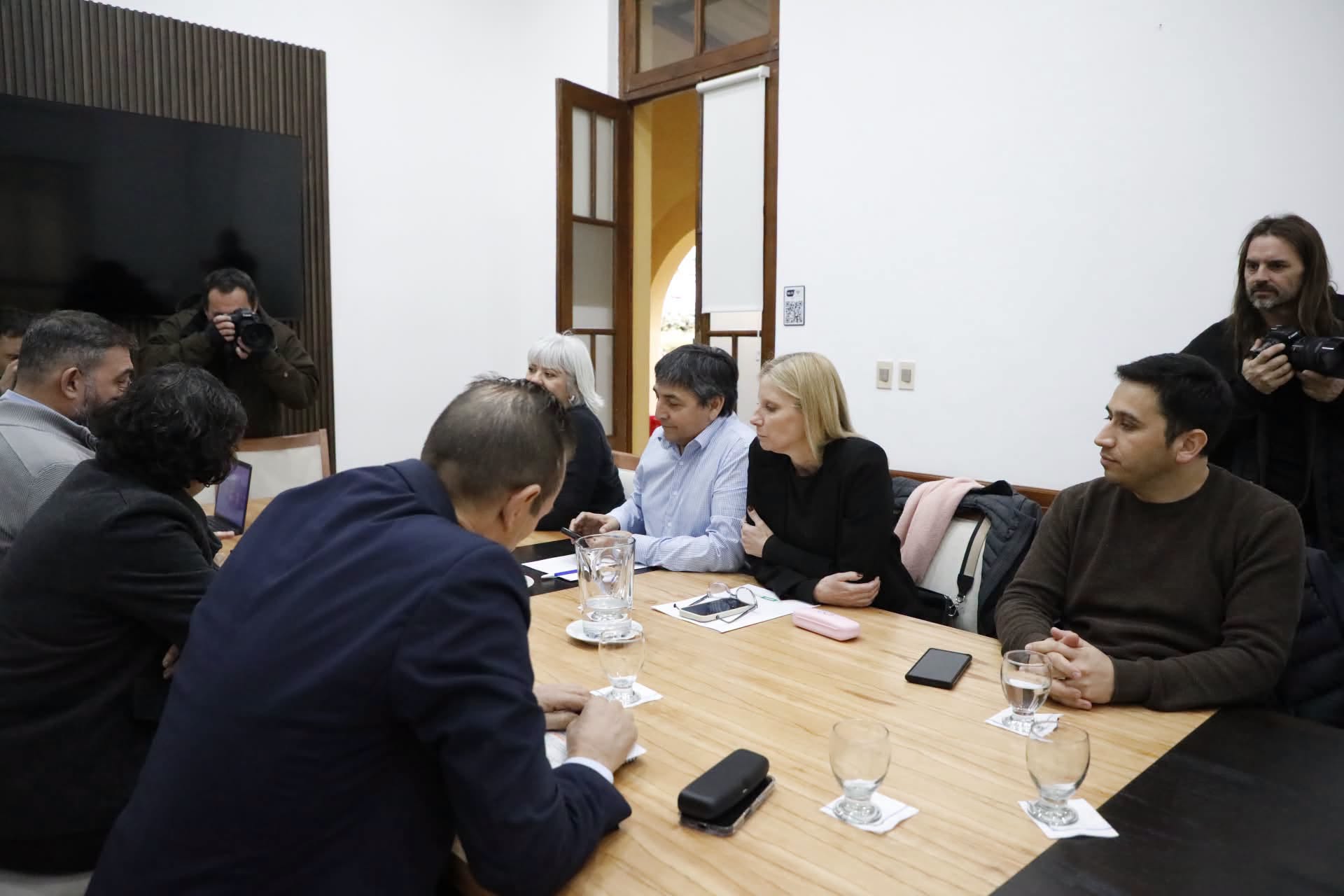 SIN ACUERDO EN LA MESA SALARIAL ENTRE EL GOBIERNO PROVINCIAL Y ATE
