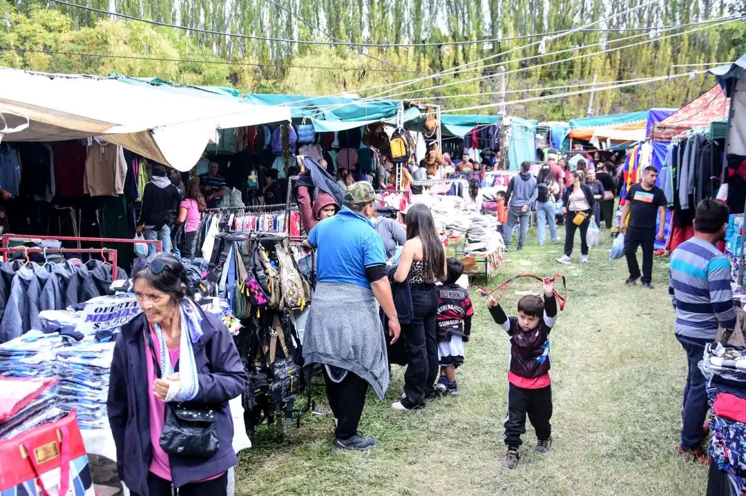 EL DELIBERANTE DEBATIRÁ UN PLAN PARA FORMALIZAR A FERIANTES Y PROHIBIR LAS “SALADITAS”