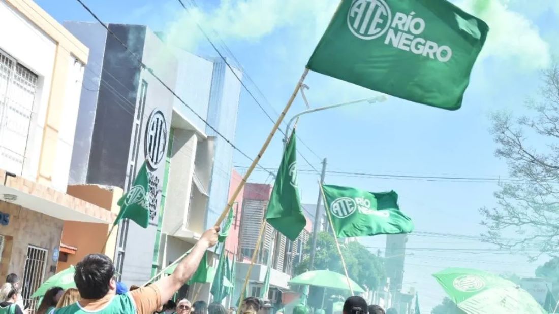 RÍO NEGRO: ATE IMPULSA EL PASE A PLANTA DE 4.200 ESTATALES ANTES DE FIN DE AÑO