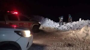 CINCO TURISTAS ATRAPADOS EN LA NIEVE FUERON AUXILIADOS DURANTE LA MADRUGADA