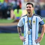 LIONEL MESSI DESPIDIÓ A SU PADRE CON UNA CONMOVEDORA CARTA Y DUDÓ DE SU CONTINUIDAD EN EL FÚTBOL