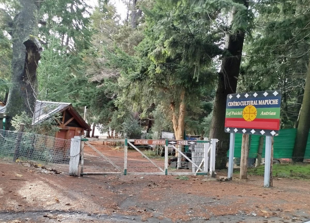 LA CORTE SUPREMA ORDENA RESTITUIR EL PREDIO DEL LAGO CORRENTOSO A VILLA LA ANGOSTURA