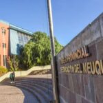 DOCENTES RECHAZAN DESCUENTOS MASIVOS Y MANTIENEN MEDIDAS DE FUERZA