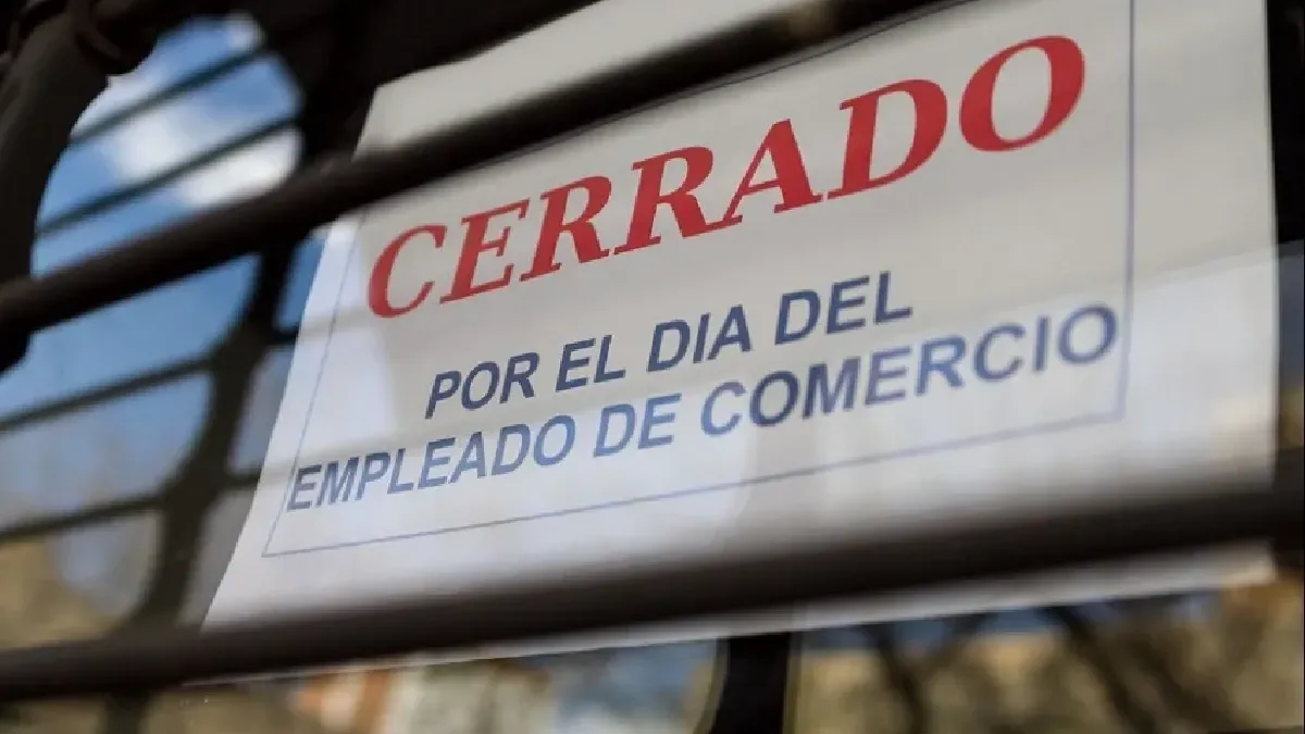 ESTE LUNES ES EL DÍA DEL EMPLEADO DE COMERCIO Y CAMBIA LA ATENCIÓN EN LOS LOCALES