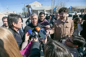 FIGUEROA FIRMARÁ UN ACUERDO CLAVE PARA FINANCIAR RUTAS ESTRATÉGICAS EN VACA MUERTA