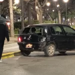 MANEJABA CON 2,3 DE ALCOHOL EN SANGRE Y TERMINÓ SOBRE EL BULEVAR DE AVENIDA ARGENTINA
