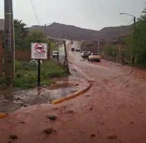 UN TEMPORAL SORPRESIVO EN AÑELO ANEGÓ CALLES Y DEJÓ FAMILIAS EVACUADAS