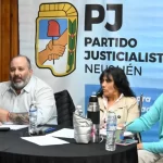 EL PERONISMO NEUQUINO SE HUNDE EN LA INTERNA Y LA JUSTICIA ANULA OTRA REUNIÓN