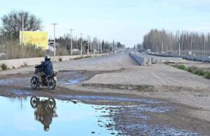 WERETILNECK ANUNCIÓ QUE ASFALTARÁN LAS COLECTORAS DEL PUENTE 83 EN CIPOLLETTI